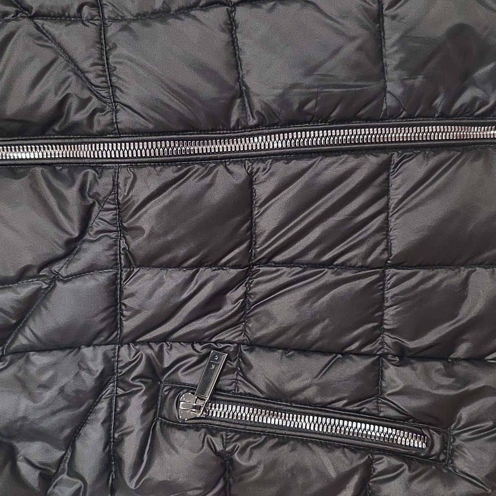 Kenneth Cole Women's Black Puffer Jacket. Size M. - Picture 2 of 7